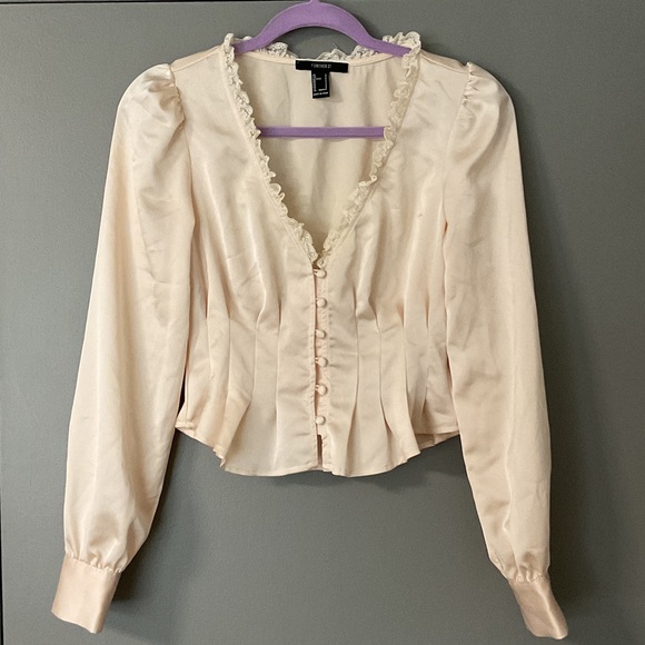 Forever 21 Tops - Forever 21 Cream Ruffle Button-Up Blouse, Size S